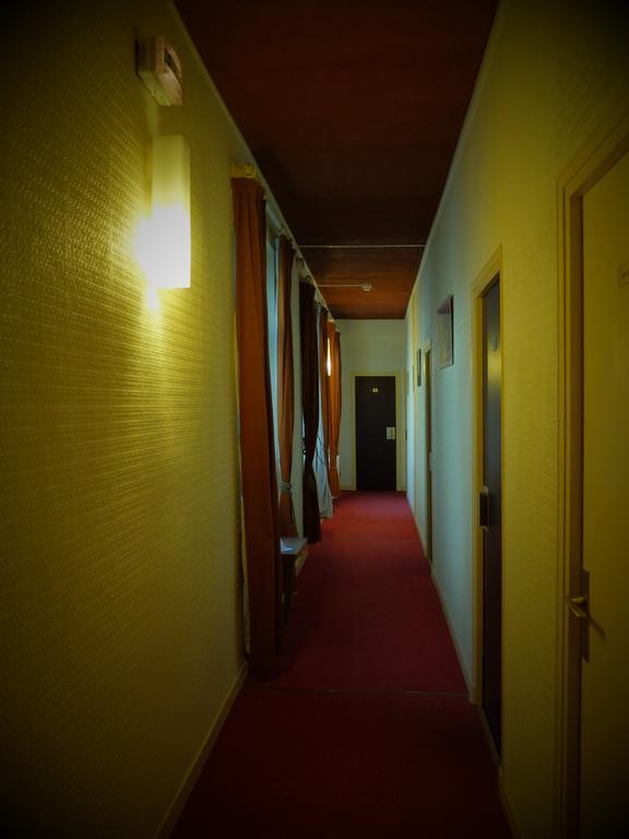 Hotel Moderne Тур Екстер'єр фото