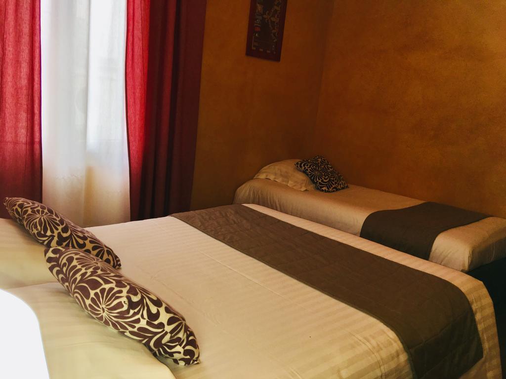 Hotel Moderne Тур Екстер'єр фото